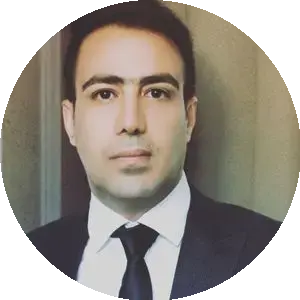 آریا مومنی
