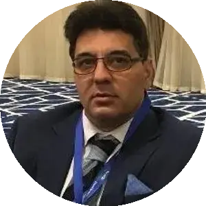 بهنام مقدادی ( کلینیک پای کودک) 