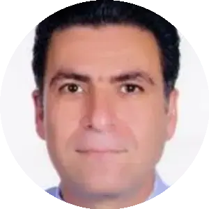 داریوش ناویافر 