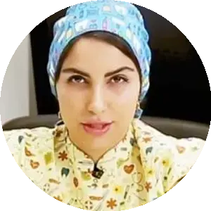 زکیه سادات کیانیان فر 