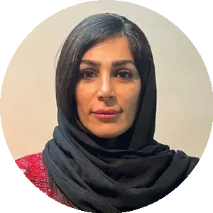 مریم سادات حسین زاده 